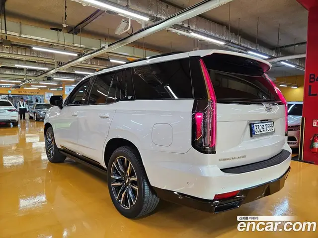 Cadillac Escalade 2023 6.2 АКПП, миниатюра 2