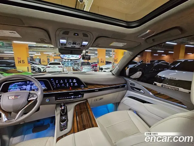Cadillac Escalade 2023 6.2 АКПП, миниатюра 11