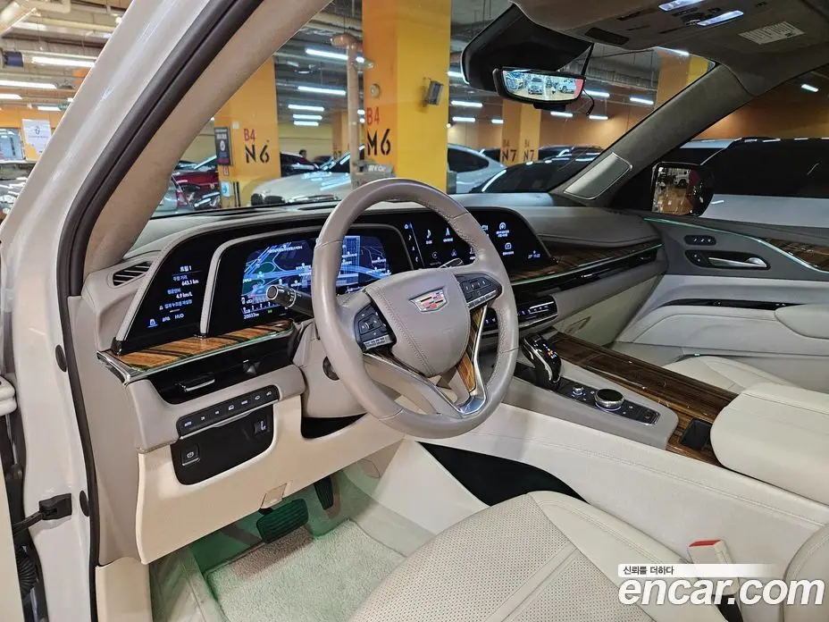 Cadillac Escalade 2023 6.2 АКПП, фото 7