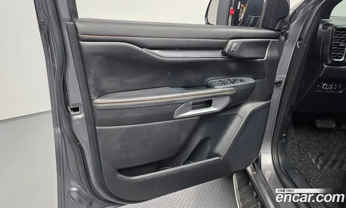 Ford Ranger 2023 2.0 АКПП, фото 13