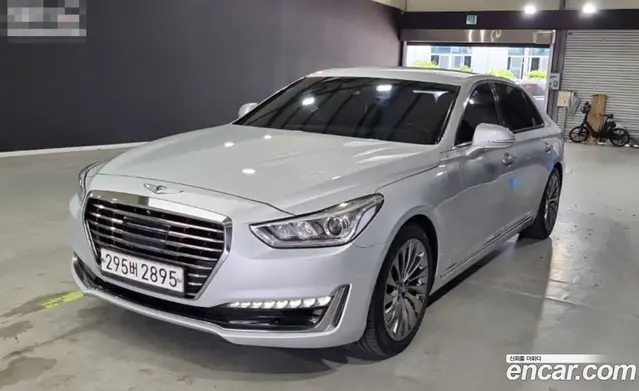 Genesis EQ900, 2017, 246 866 км