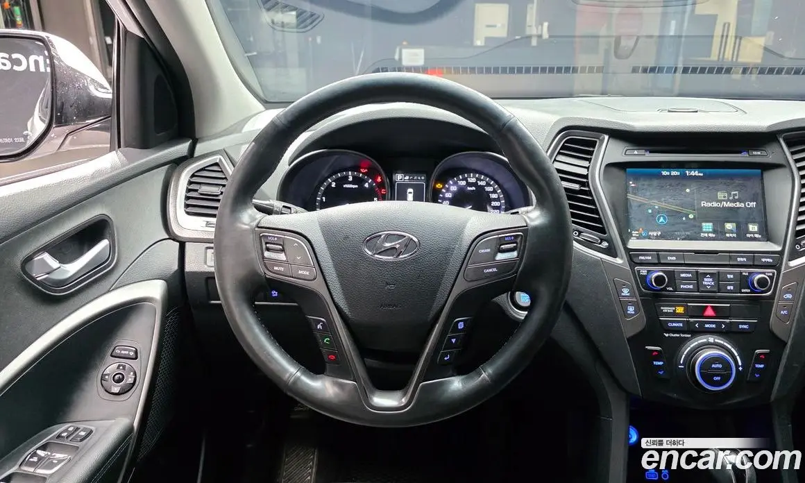 Hyundai Santa Fe 2016 2.0 АКПП, фото 13