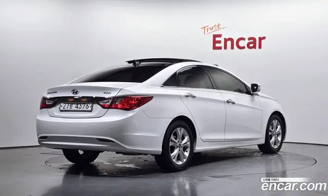 Hyundai Sonata 2010 2.0 АКПП, миниатюра 2