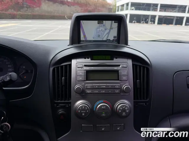 Hyundai Starex 2013 2.5 АКПП, миниатюра 12