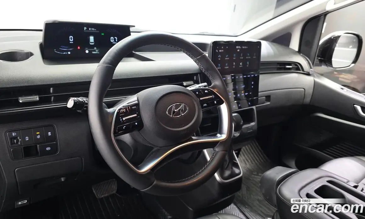 Hyundai Staria 2021 2.2 АКПП, фото 14