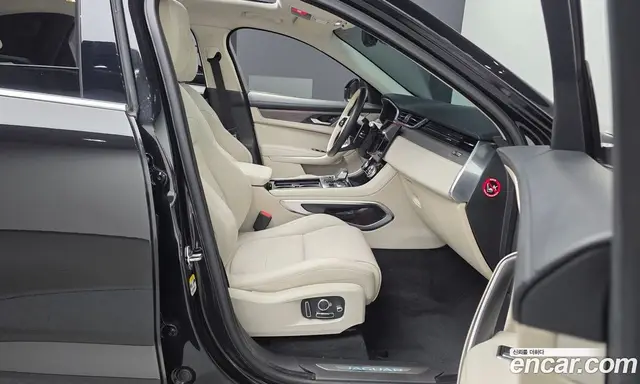 Jaguar F-Pace 2022 2.0 АКПП, миниатюра 11