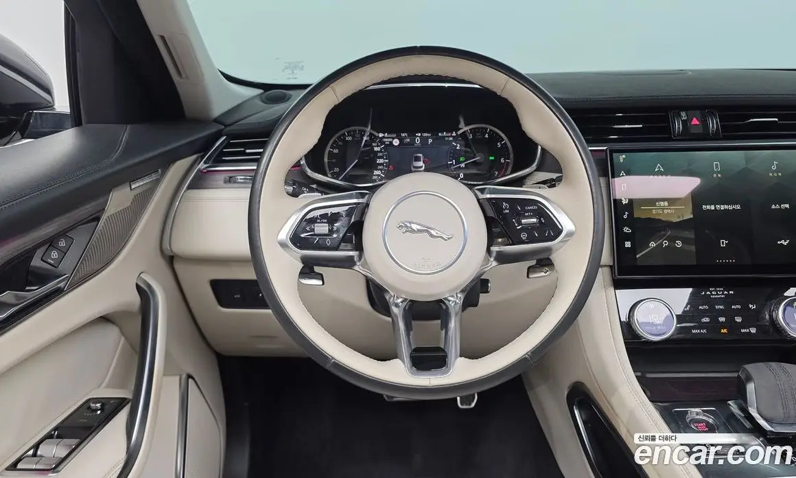 Jaguar F-Pace 2022 2.0 АКПП, фото 13