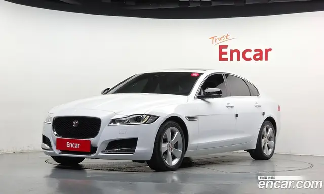 Jaguar XF, 2017, 121 144 км