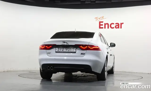 Jaguar XF 2017 2.0 АКПП, миниатюра 4 Jaguar XF 2017 2.0 АКПП, миниатюра 4