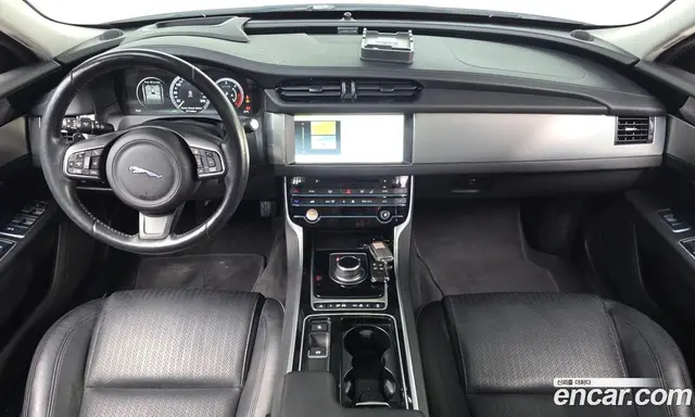Jaguar XF 2017 2.0 АКПП, миниатюра 7 Jaguar XF 2017 2.0 АКПП, миниатюра 7
