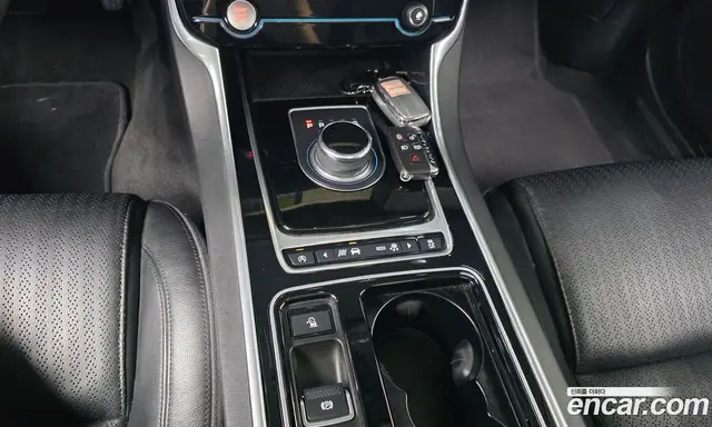 Jaguar XF 2017 2.0 АКПП, миниатюра 9 Jaguar XF 2017 2.0 АКПП, миниатюра 9
