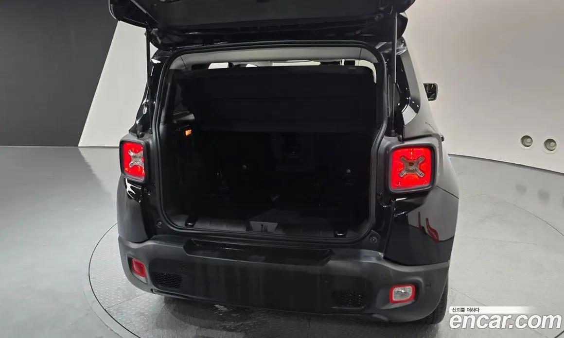 Jeep Renegade 2018 2.4 АКПП, фото 20 Jeep Renegade 2018 2.4 АКПП, фото 20