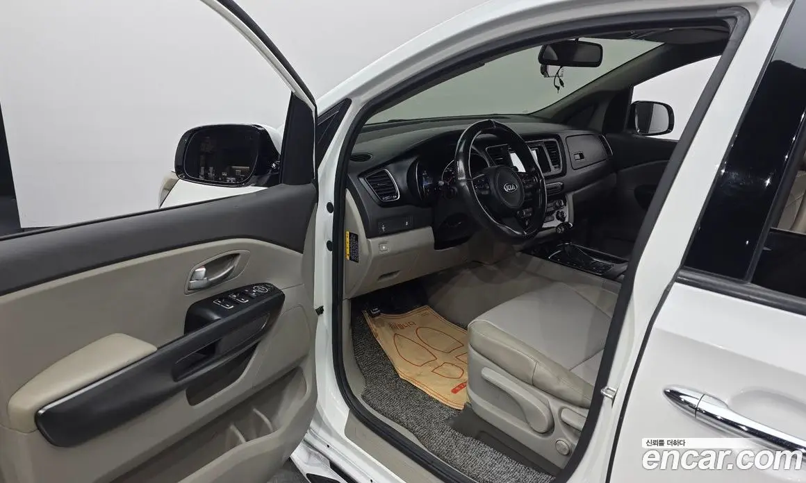 Kia Carnival 2014 2.2 АКПП, фото 10 Kia Carnival 2014 2.2 АКПП, фото 10