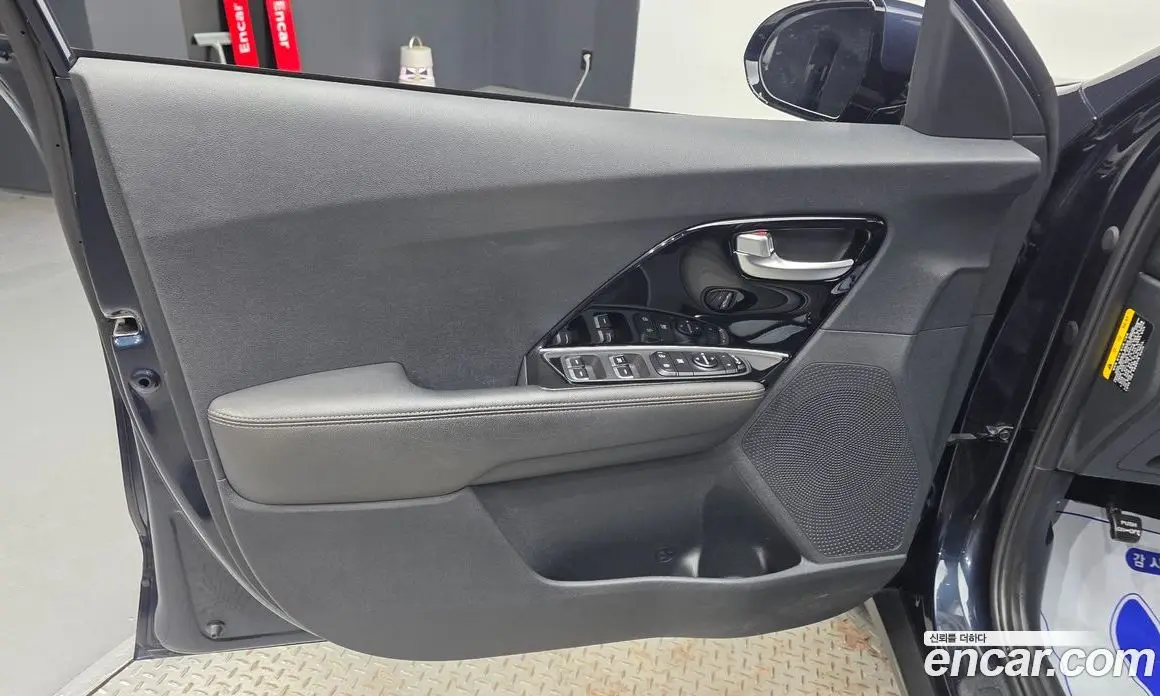 Kia Niro 2017 1.6 АКПП, фото 14