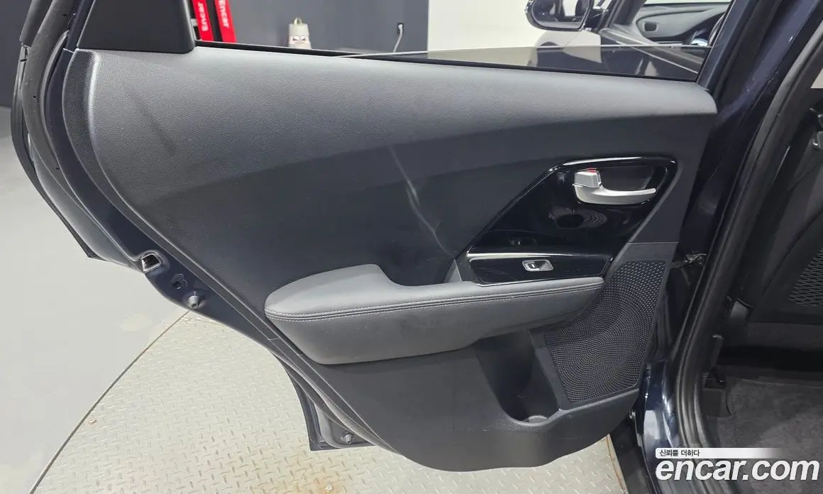 Kia Niro 2017 1.6 АКПП, фото 15