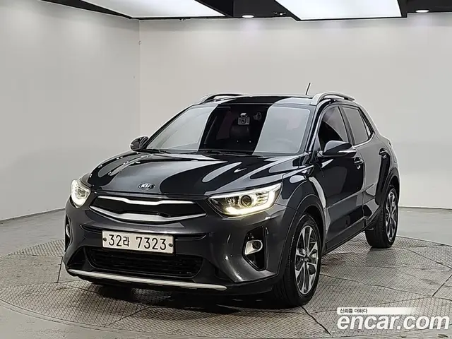 Kia Stonic, 2017, 210 545 км