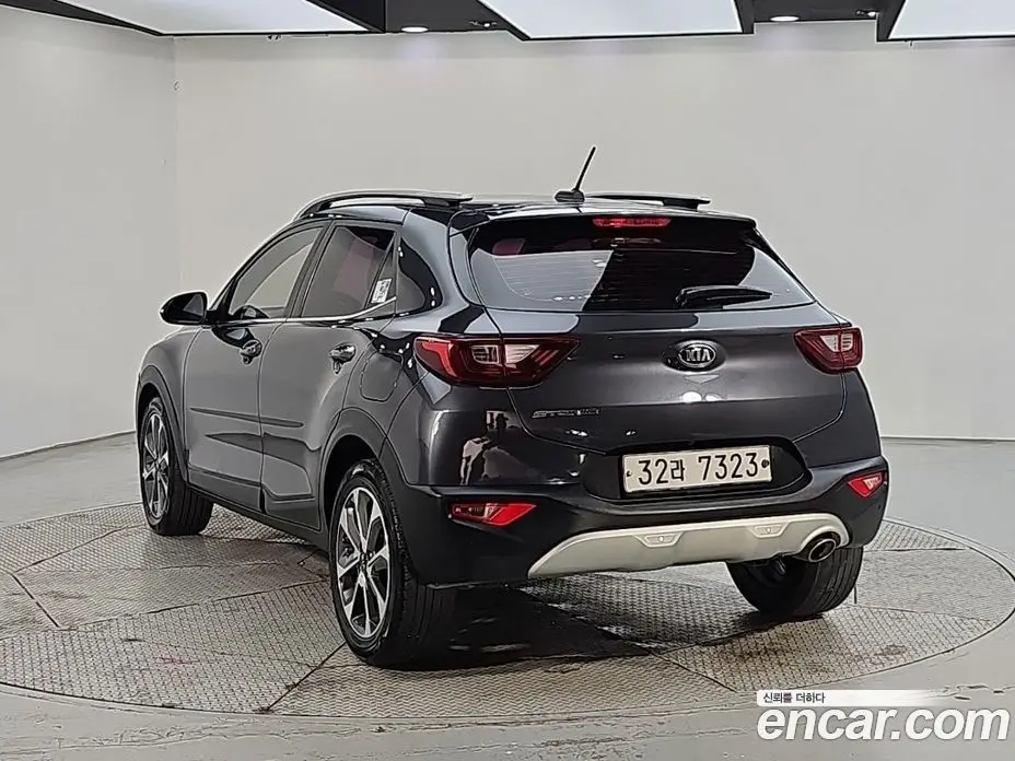 Kia Stonic 2017 1.6 АКПП, фото 3