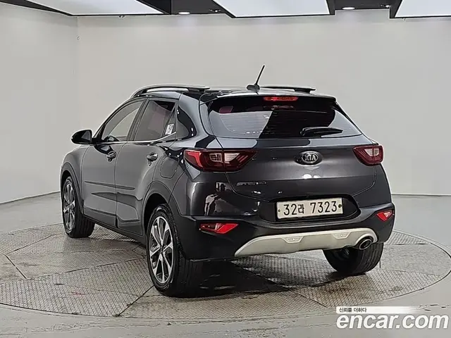 Kia Stonic 2017 1.6 АКПП, миниатюра 3