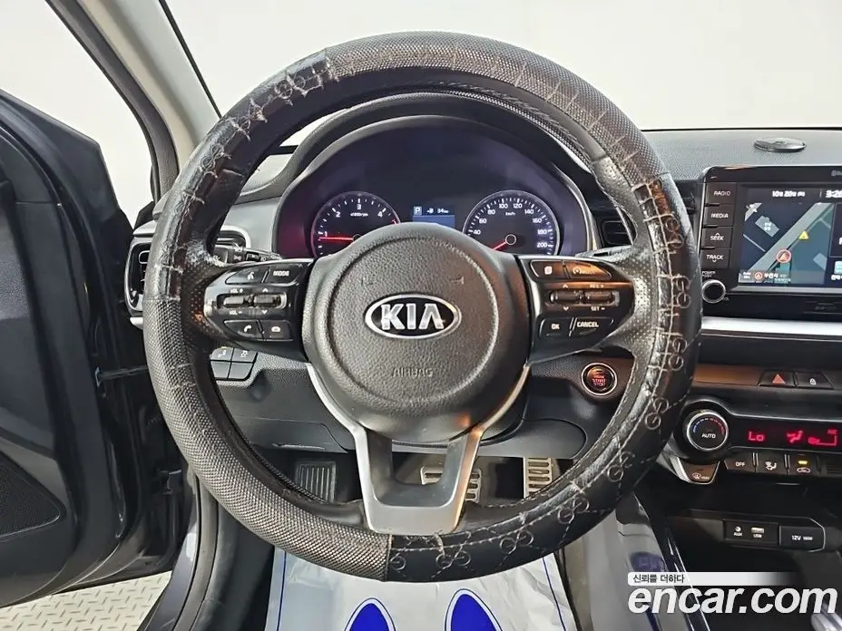 Kia Stonic 2017 1.6 АКПП, фото 9