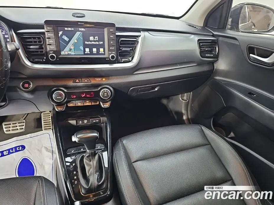 Kia Stonic 2017 1.6 АКПП, фото 10