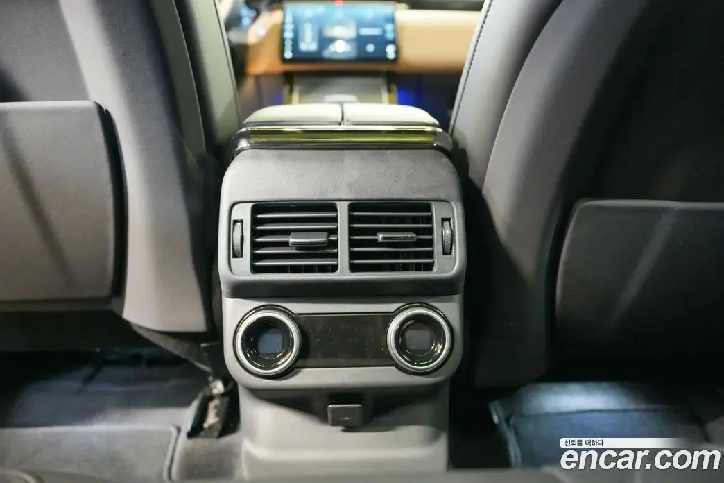 Land Rover Range Rover Velar 2024 3.0 АКПП, фото 18