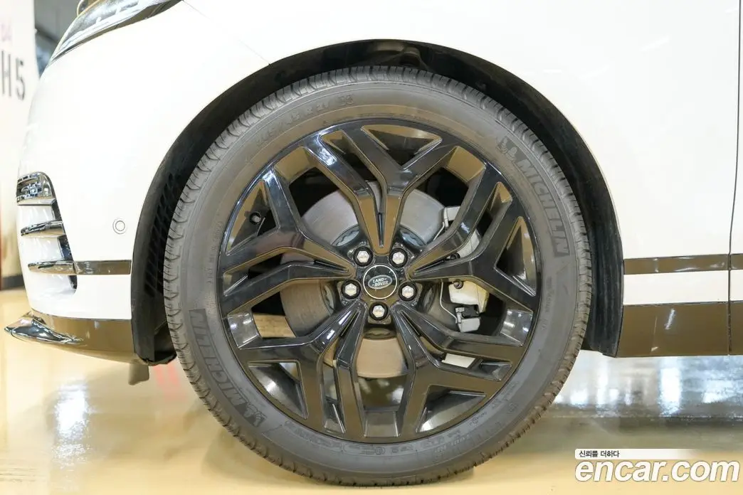Land Rover Range Rover Velar 2024 3.0 АКПП, фото 19