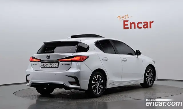 Lexus CT200h, 2018, 89 271 км