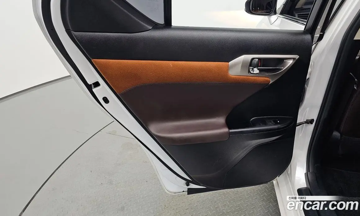 Lexus CT200h 2018 1.8 АКПП, фото 14
