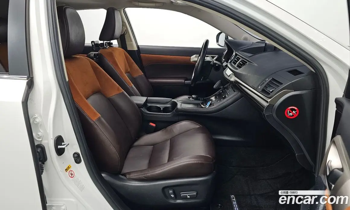 Lexus CT200h 2018 1.8 АКПП, фото 16