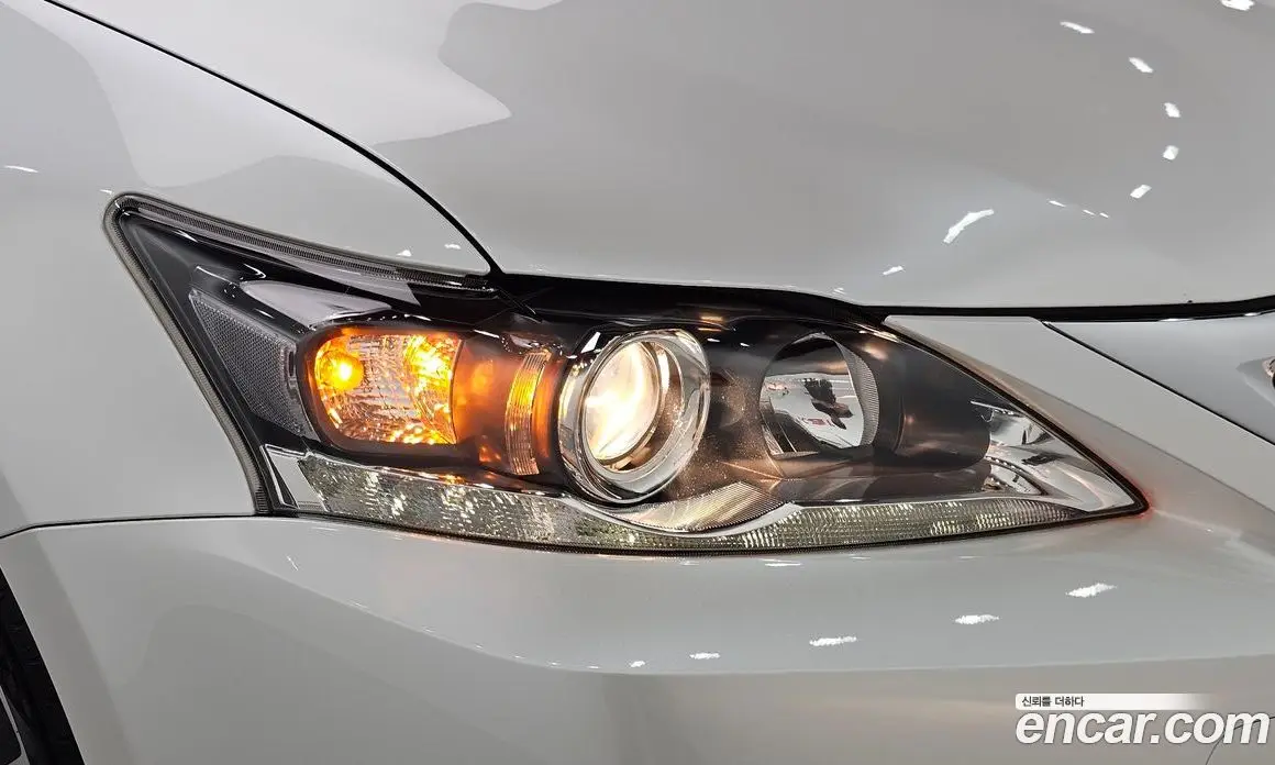 Lexus CT200h 2018 1.8 АКПП, фото 7