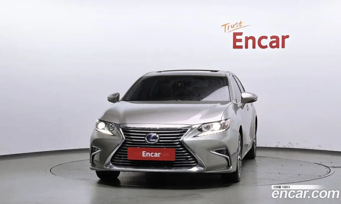 Lexus ES 2017 2.5 АКПП, фото 3