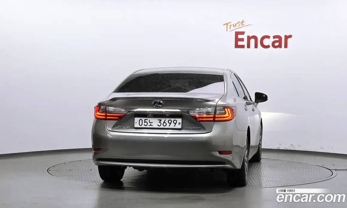 Lexus ES 2017 2.5 АКПП, фото 4