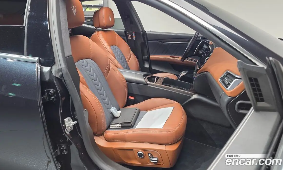 Maserati Ghibli 2021 2.0 АКПП, фото 15