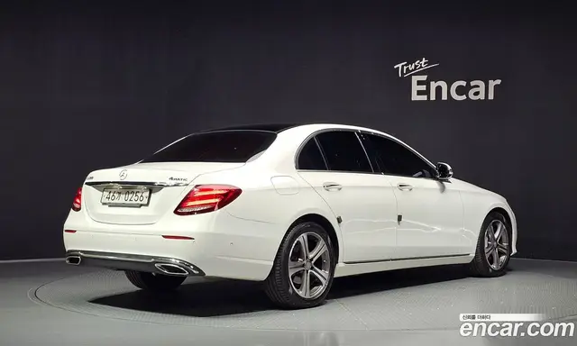 Mercedes-Benz E-Class 2016 2.0 АКПП, миниатюра 2
