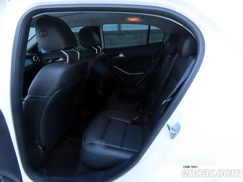 Mercedes-Benz GLA-Class 2019 2.0 АКПП, фото 6
