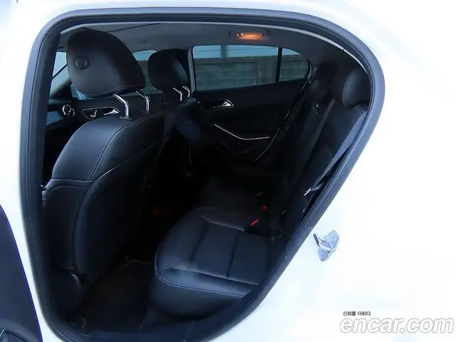 Mercedes-Benz GLA-Class 2019 2.0 АКПП, миниатюра 6