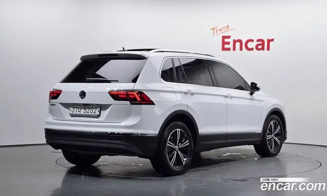 Volkswagen Tiguan 2018 2.0 АКПП, миниатюра 2