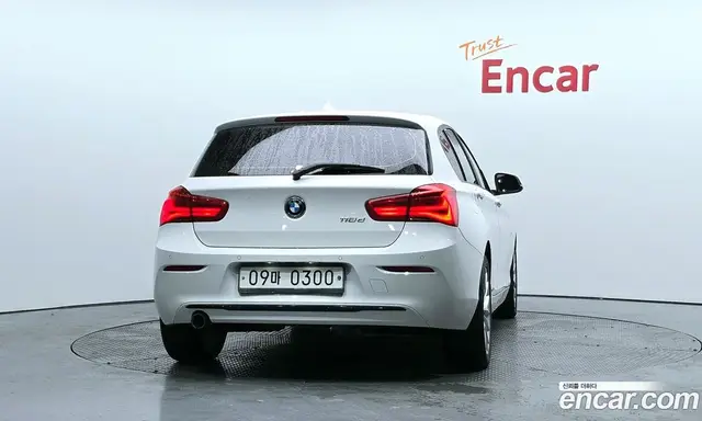 BMW 1 серия 2015 2.0 АКПП, миниатюра 3 BMW 1 серия 2015 2.0 АКПП, миниатюра 3