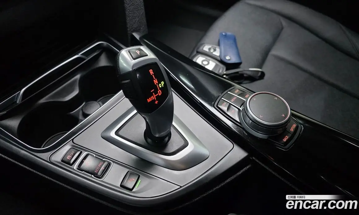 BMW 3 серия 2017 2.0 АКПП, фото 12