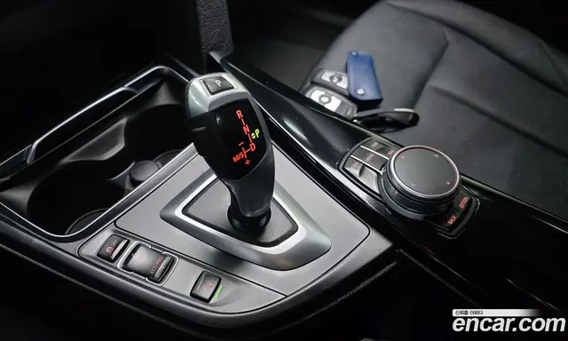 BMW 3 серия 2017 2.0 АКПП, миниатюра 12