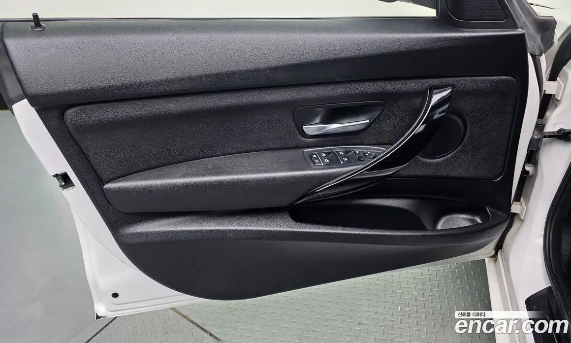 BMW 3 серия 2017 2.0 АКПП, фото 14