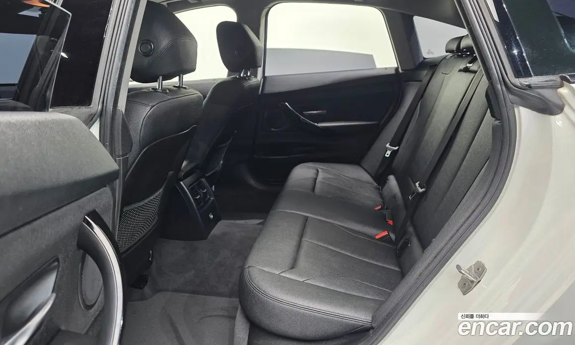 BMW 3 серия 2017 2.0 АКПП, фото 16