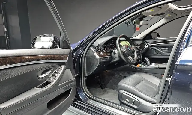 BMW 5 серия 2016 2.0 АКПП, миниатюра 12