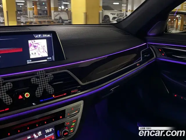 BMW 7 серия 2016 3.0 АКПП, миниатюра 9