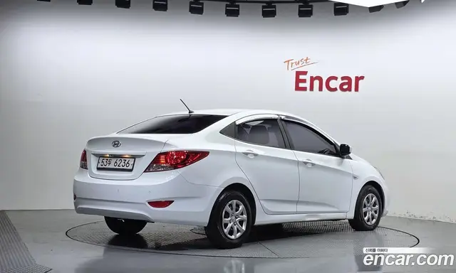 Hyundai Accent 2013 1.6 АКПП, миниатюра 2