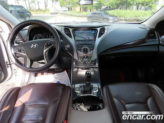 Hyundai Grandeur 2013 2.4 АКПП, миниатюра 7
