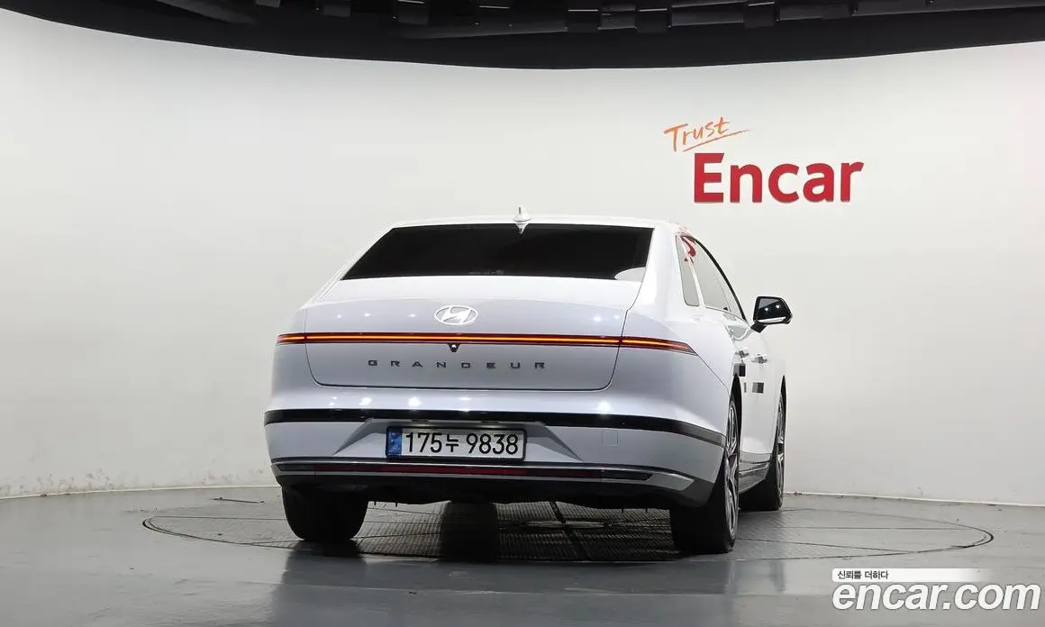 Hyundai Grandeur 2023 1.6 АКПП, фото 4
