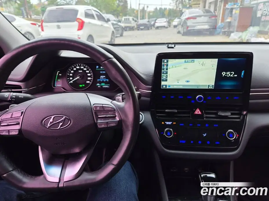 Hyundai Ioniq 2019 1.6 АКПП, фото 8