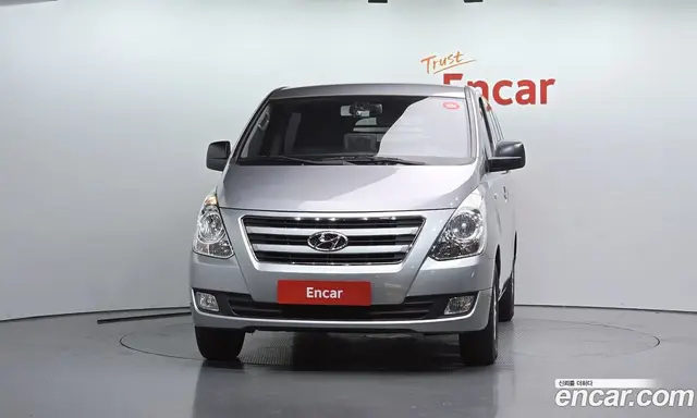 Hyundai Starex 2016 2.5 АКПП, миниатюра 3