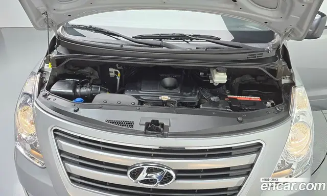 Hyundai Starex 2016 2.5 АКПП, миниатюра 6